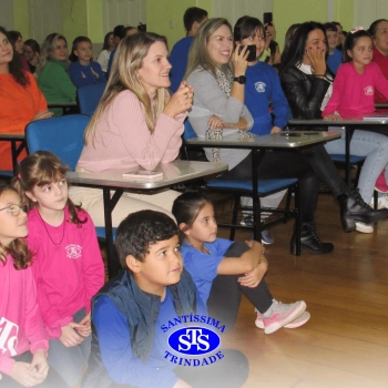 2º ano | Mães são homenageadas com várias atividades 