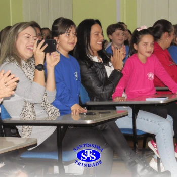 2º ano | Mães são homenageadas com várias atividades 