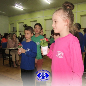 2º ano | Mães são homenageadas com várias atividades 