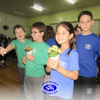 2º ano | Mães são homenageadas com várias atividades 