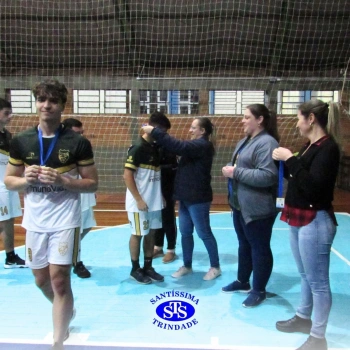 Alunos do Ensino Médio participam dos Jogos Interséries Franciscanos