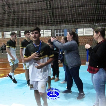 Alunos do Ensino Médio participam dos Jogos Interséries Franciscanos