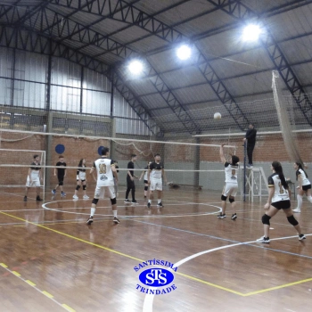Alunos do Ensino Médio participam dos Jogos Interséries Franciscanos