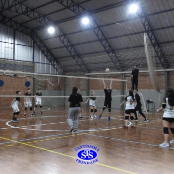 Alunos do Ensino Médio participam dos Jogos Interséries Franciscanos