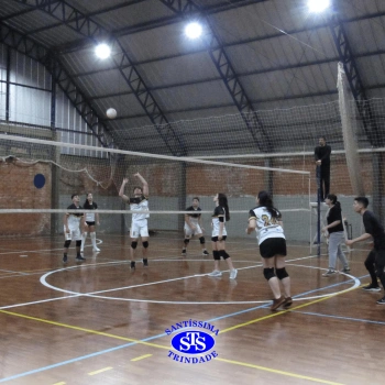 Alunos do Ensino Médio participam dos Jogos Interséries Franciscanos