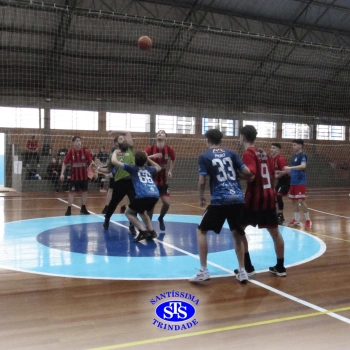 Alunos do Ensino Médio participam dos Jogos Interséries Franciscanos