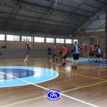 Alunos do Ensino Médio participam dos Jogos Interséries Franciscanos