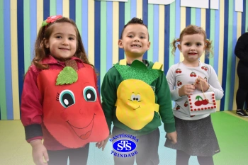 Desfile das Frutas incentiva a alimentação saudável | Inf. 3