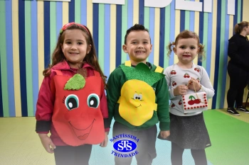 Desfile das Frutas incentiva a alimentação saudável | Inf. 3