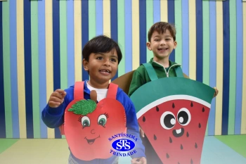 Desfile das Frutas incentiva a alimentação saudável | Inf. 3