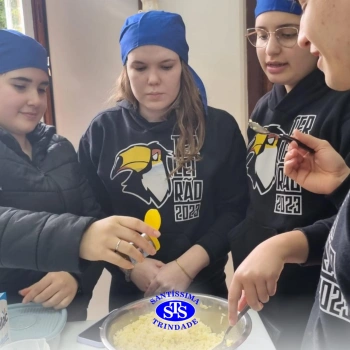 Alunos criam pratos a partir do reaproveitamento de alimentos | 3ª série E.M.
