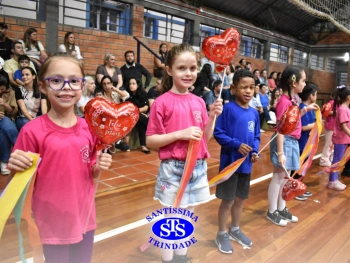 Homenagens às Mães do 1º e 2º ano
