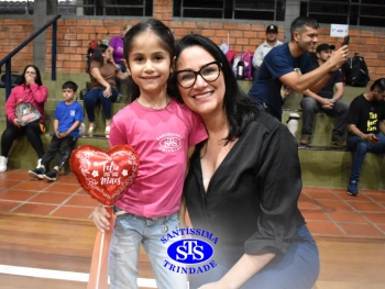 Homenagens às Mães do 1º e 2º ano