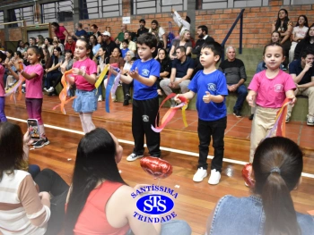 Homenagens às Mães do 1º e 2º ano