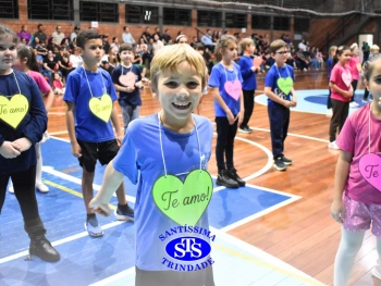 Homenagens às Mães do 1º e 2º ano