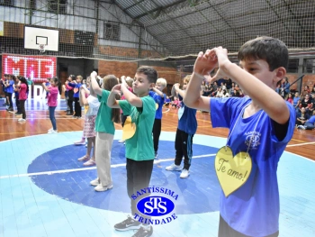 Homenagens às Mães do 1º e 2º ano