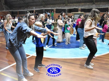 Homenagens às Mães do 1º e 2º ano