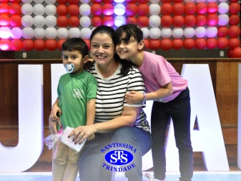 Homenagens às Mães do 1º e 2º ano