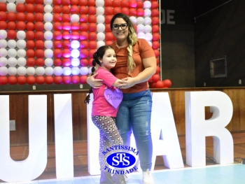 Homenagens às Mães do 1º e 2º ano