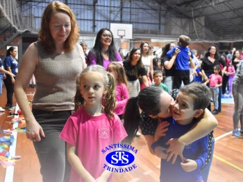 Homenagens às Mães do 1º e 2º ano