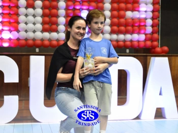 Homenagens às Mães do 1º e 2º ano