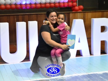 Homenagens às Mães do 1º e 2º ano