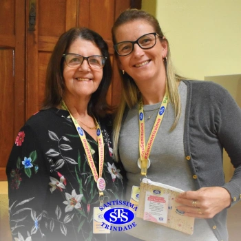 Um carinho para as mães que fazem a educação franciscana acontecer