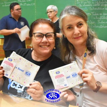 Um carinho para as mães que fazem a educação franciscana acontecer