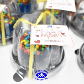 Mães dos estudantes do 5º ano recebem um doce presente recheado de carinho