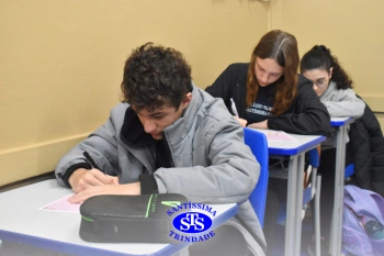 Estudantes realizam prova da OBMEP