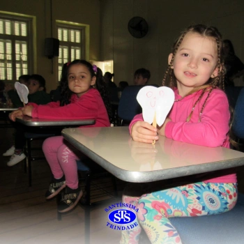 Infantil 4 estuda hábitos saudáveis de higiene bucal