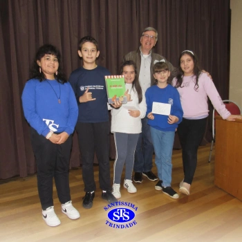 Alunos participam do projeto Autor Presente com o escritor Fernando Carraro 