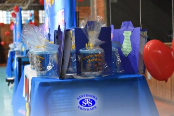 Homenagem aos pais dos alunos do Infantil 5 e 1º ano 