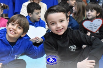 Homenagem aos pais dos alunos do Infantil 5 e 1º ano 