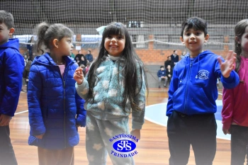 Homenagem aos pais dos alunos do Infantil 5 e 1º ano 