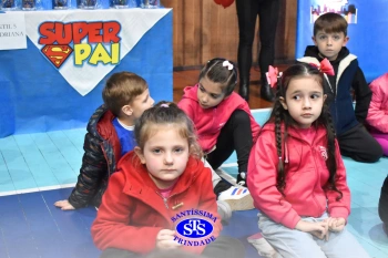 Homenagem aos pais dos alunos do Infantil 5 e 1º ano 
