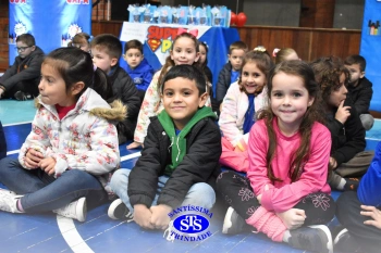 Homenagem aos pais dos alunos do Infantil 5 e 1º ano 
