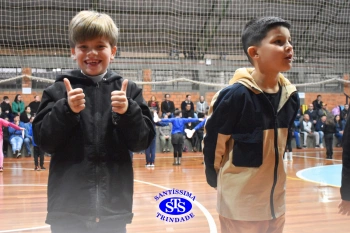 Homenagem aos pais dos alunos do Infantil 5 e 1º ano 