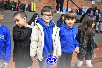 Homenagem aos pais dos alunos do Infantil 5 e 1º ano 