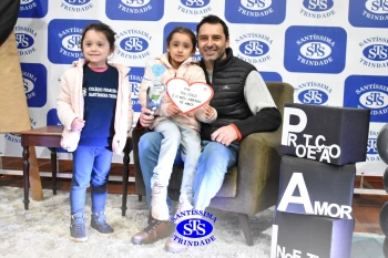 Homenagem aos pais dos alunos do Infantil 5 e 1º ano 