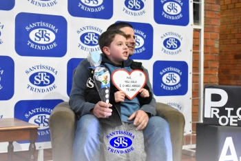 Homenagem aos pais dos alunos do Infantil 5 e 1º ano 