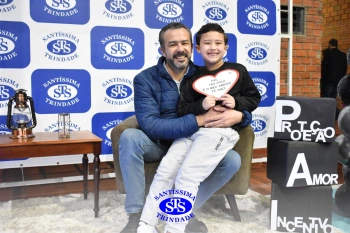 Homenagem aos pais dos alunos do Infantil 5 e 1º ano 