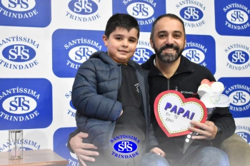 Homenagem aos pais dos alunos do Infantil 5 e 1º ano 
