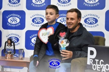 Homenagem aos pais dos alunos do Infantil 5 e 1º ano 