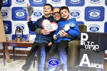 Homenagem aos pais dos alunos do Infantil 5 e 1º ano 