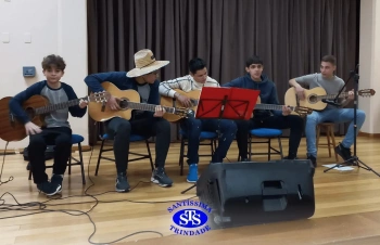 O palco foi todo dos nossos talentosos alunos