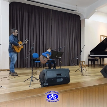 O palco foi todo dos nossos talentosos alunos