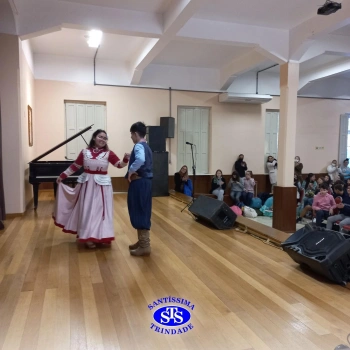 O palco foi todo dos nossos talentosos alunos