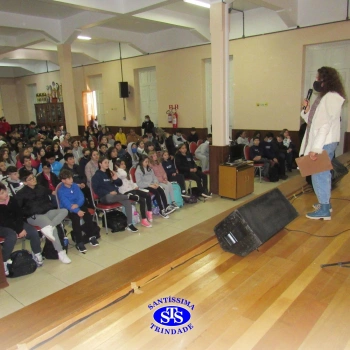 O palco foi todo dos nossos talentosos alunos