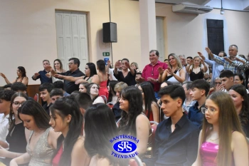 Formatura do 9º ano celebra a passagem para o Ensino Médio